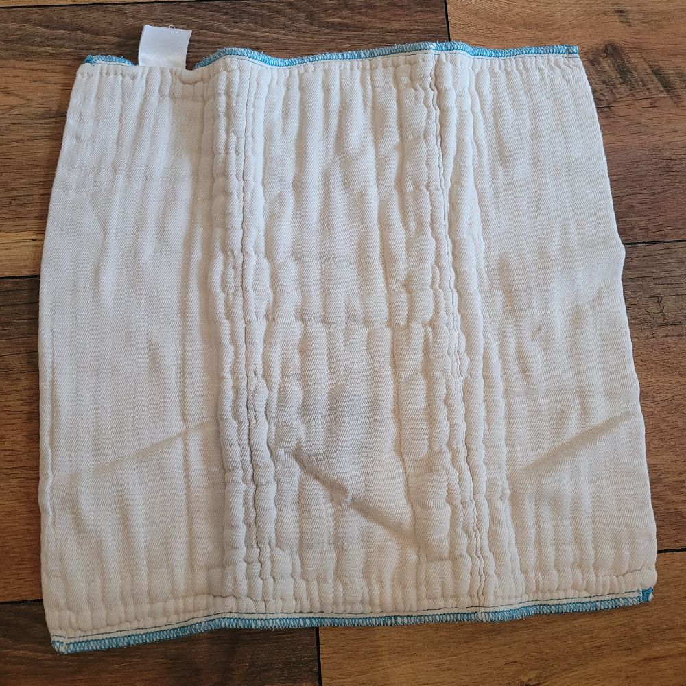 Set aus 10 Prefolds und 10 Bambusbooster 3lagig