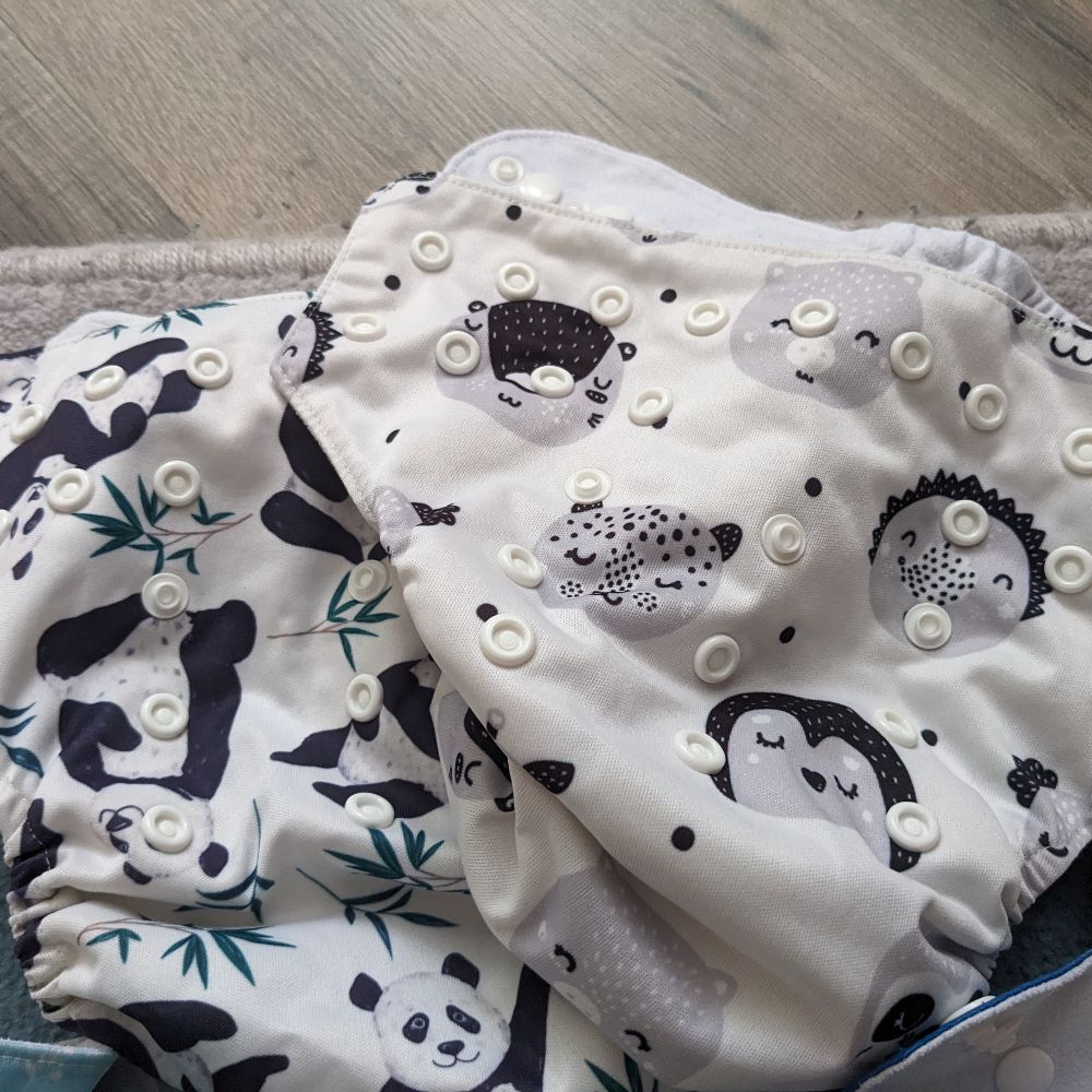 Alva Baby Windeln mit jeweils zwei Einlagen