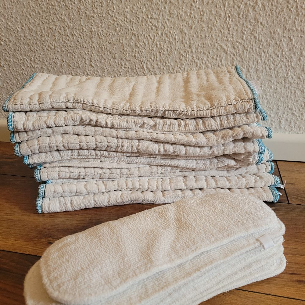 Set aus 10 Prefolds und 10 Bambusbooster 3lagig