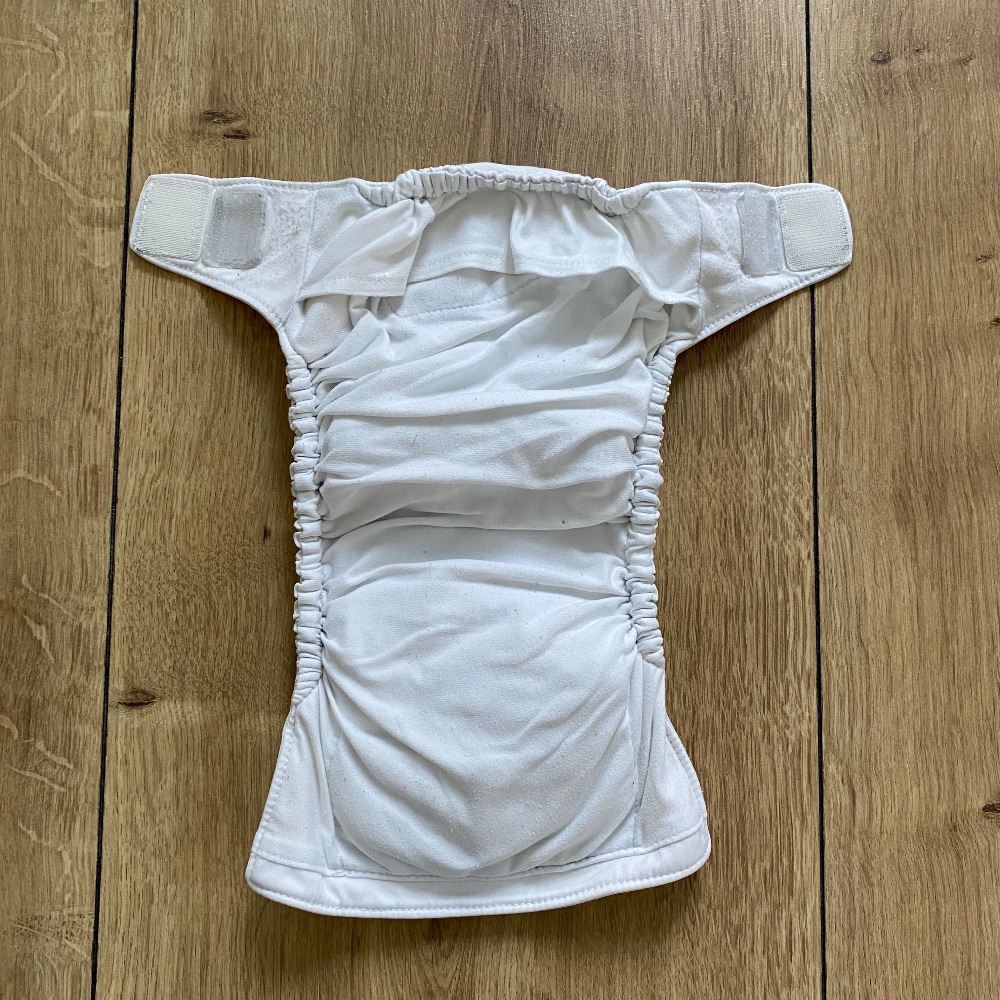 Set aus 2 All-In-One Stoffwindeln von Bambino Mio, Weiß und rosa mit Marienkäfern