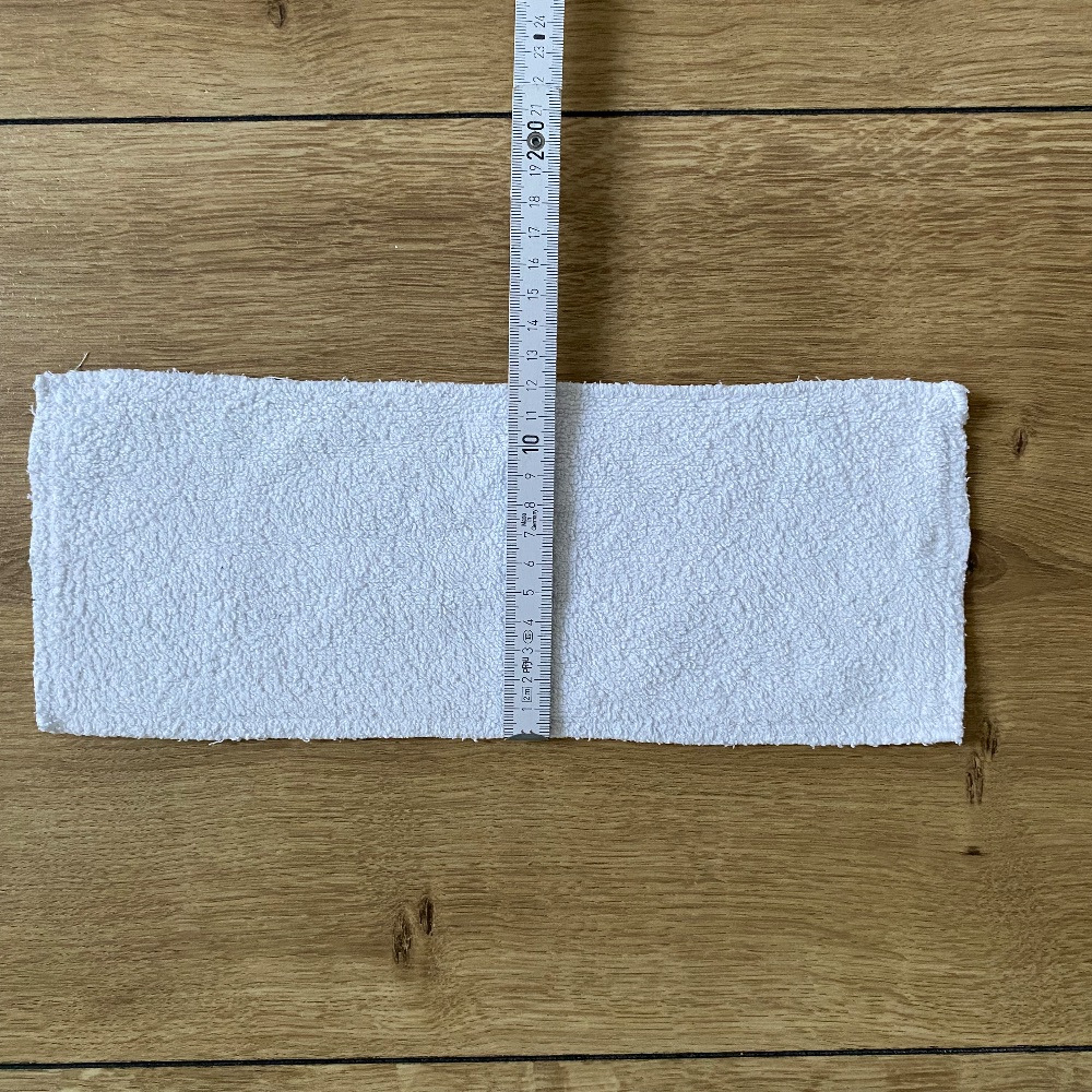 Set aus 24 Einlagen und 4 PUL-Überhosen von Bambino Mio, Größe 2 ab 9 kg bzw. 6 Monate