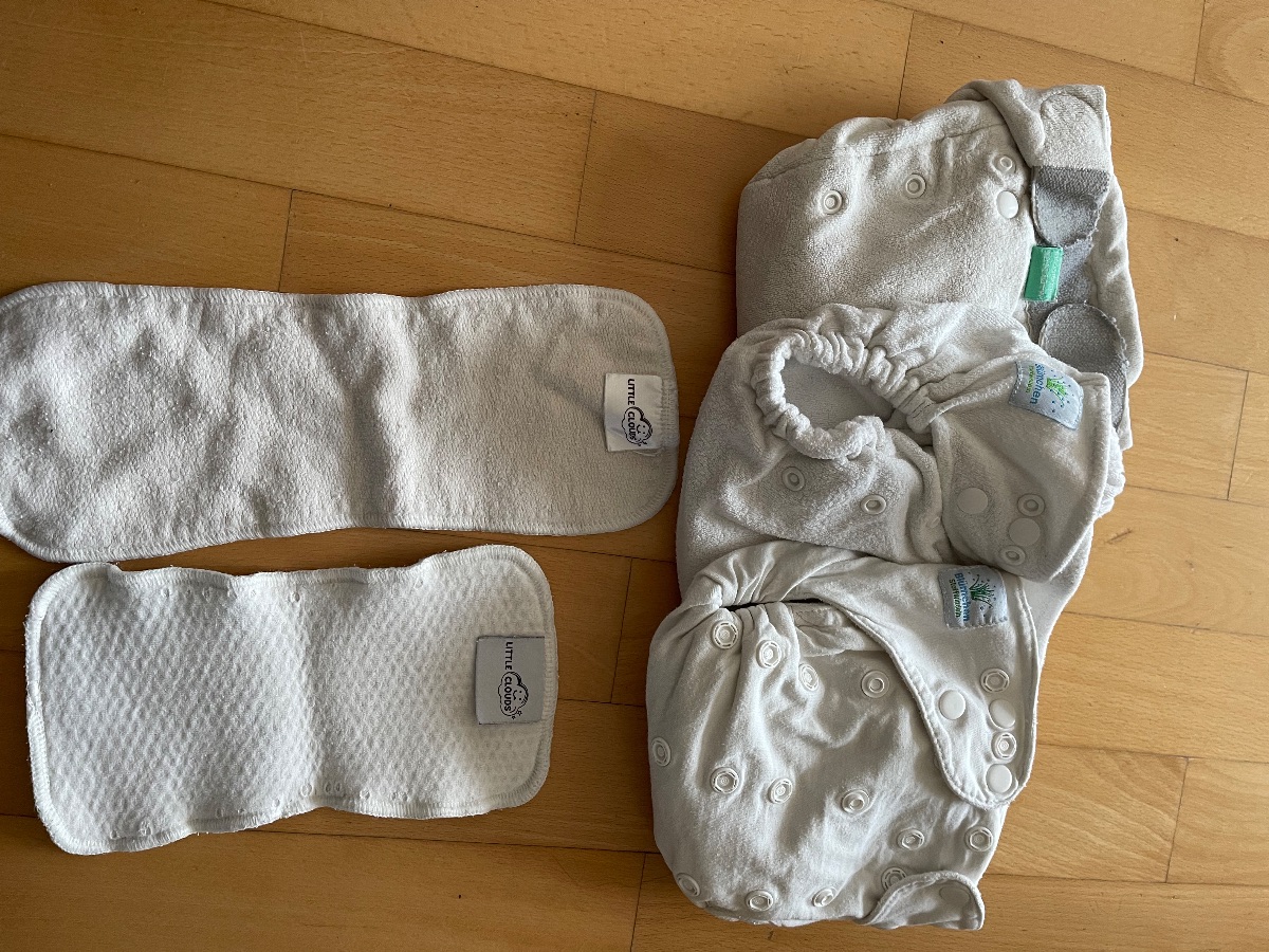 Stoffwindelpaket mit verschiedenen Systemen - Zustand neu bis akzeptabel