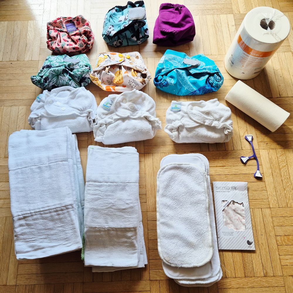 Großes Stoffwindelpaket 6 Überhosen, div. Einlagen, 3 Höschenwindeln