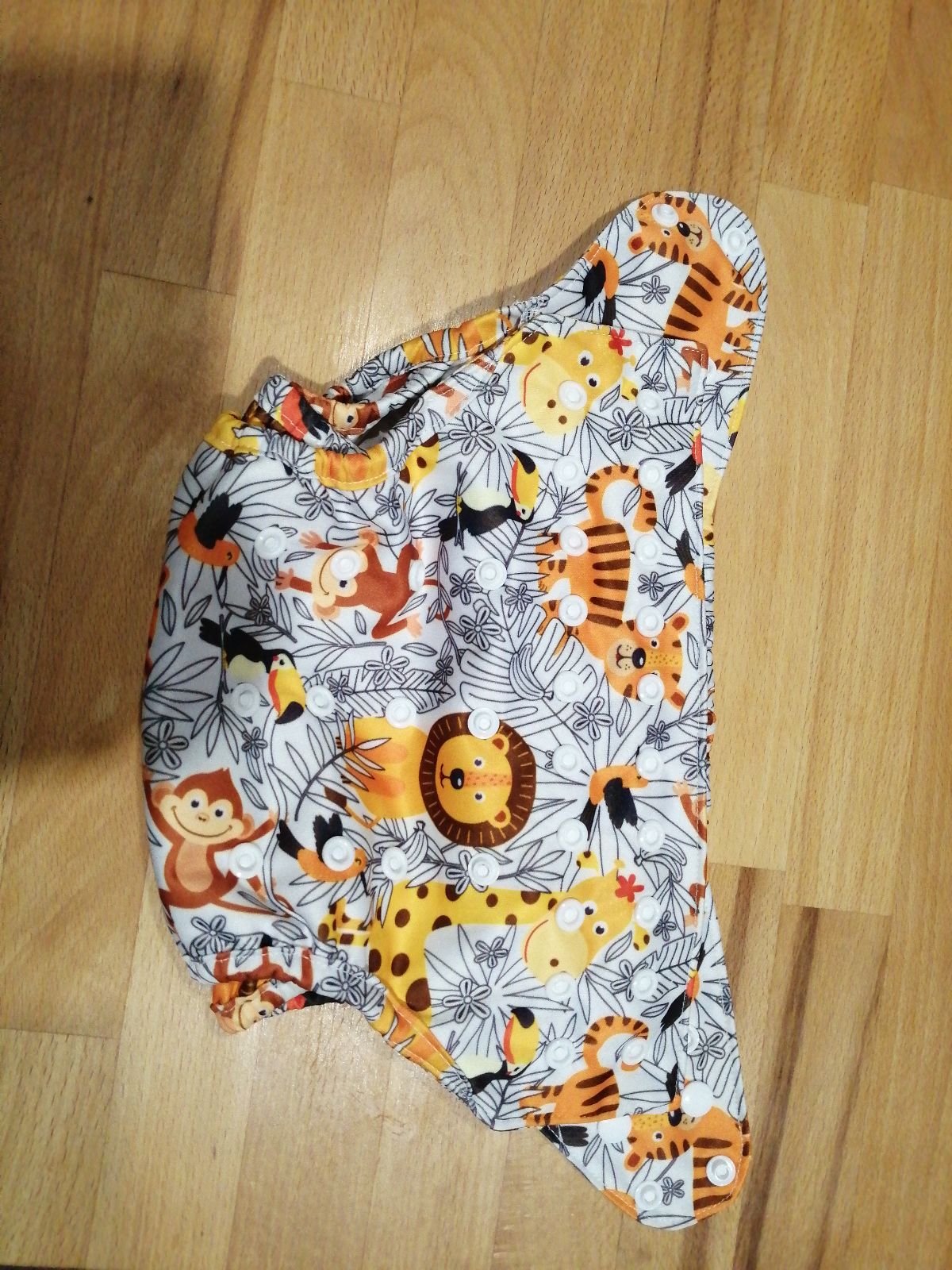Blümchen Überhose mit Druckknöpfen Design Safari