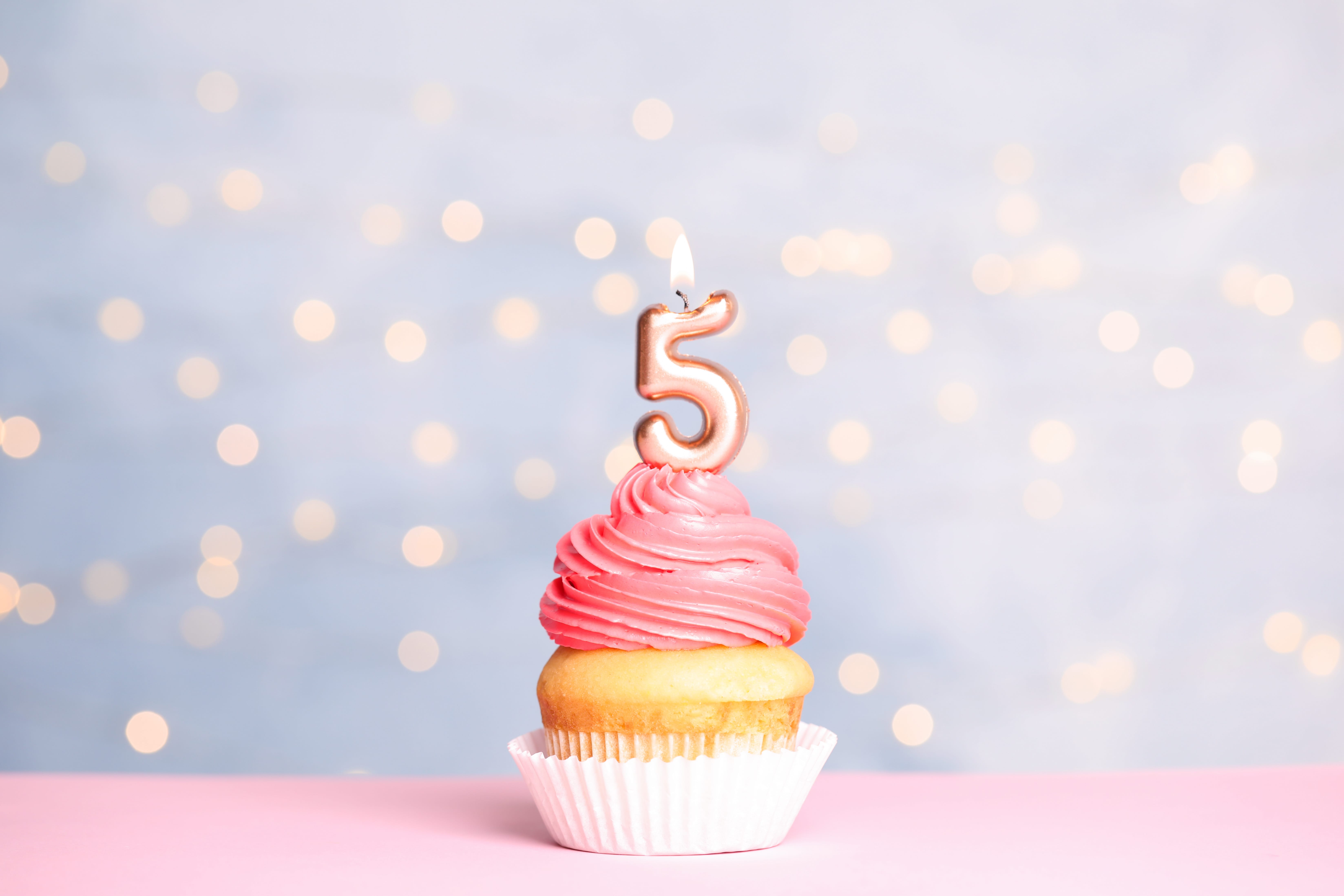 5 Jahre Ananas - lasst uns anstoßen!