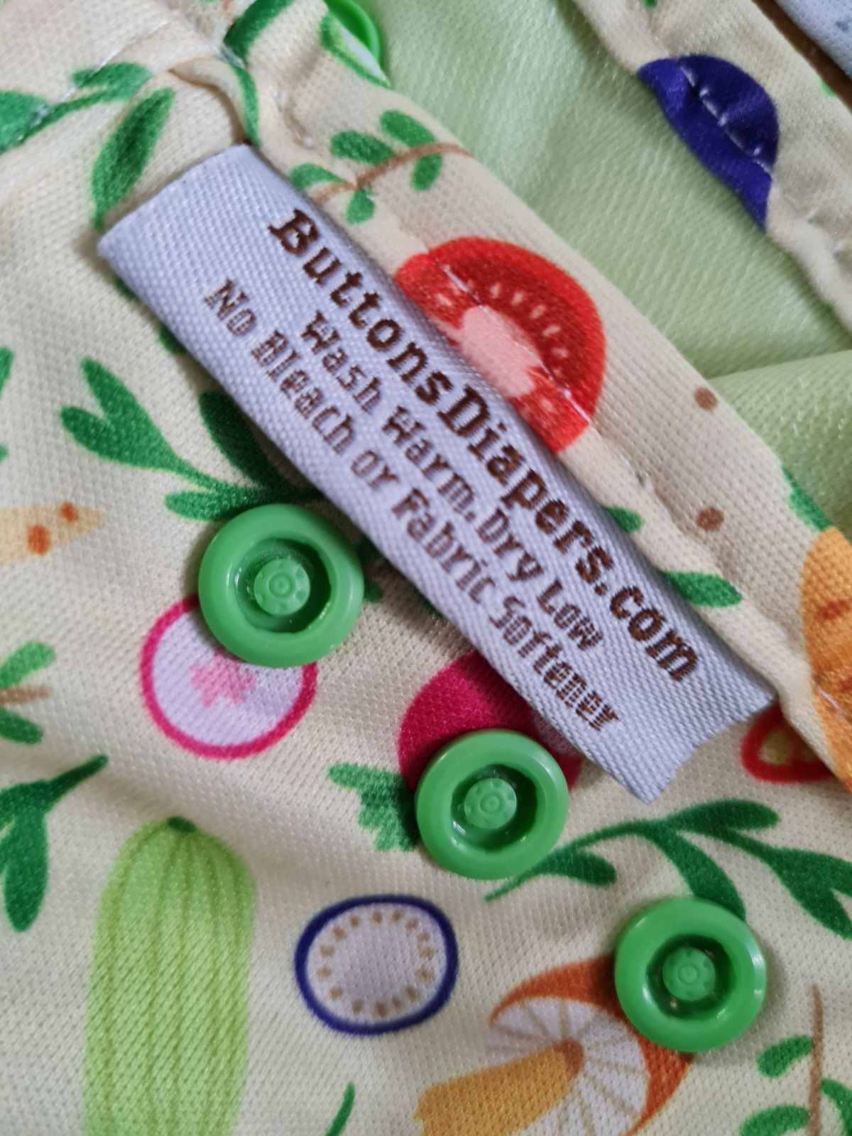 Buttons Diapers Überhosen