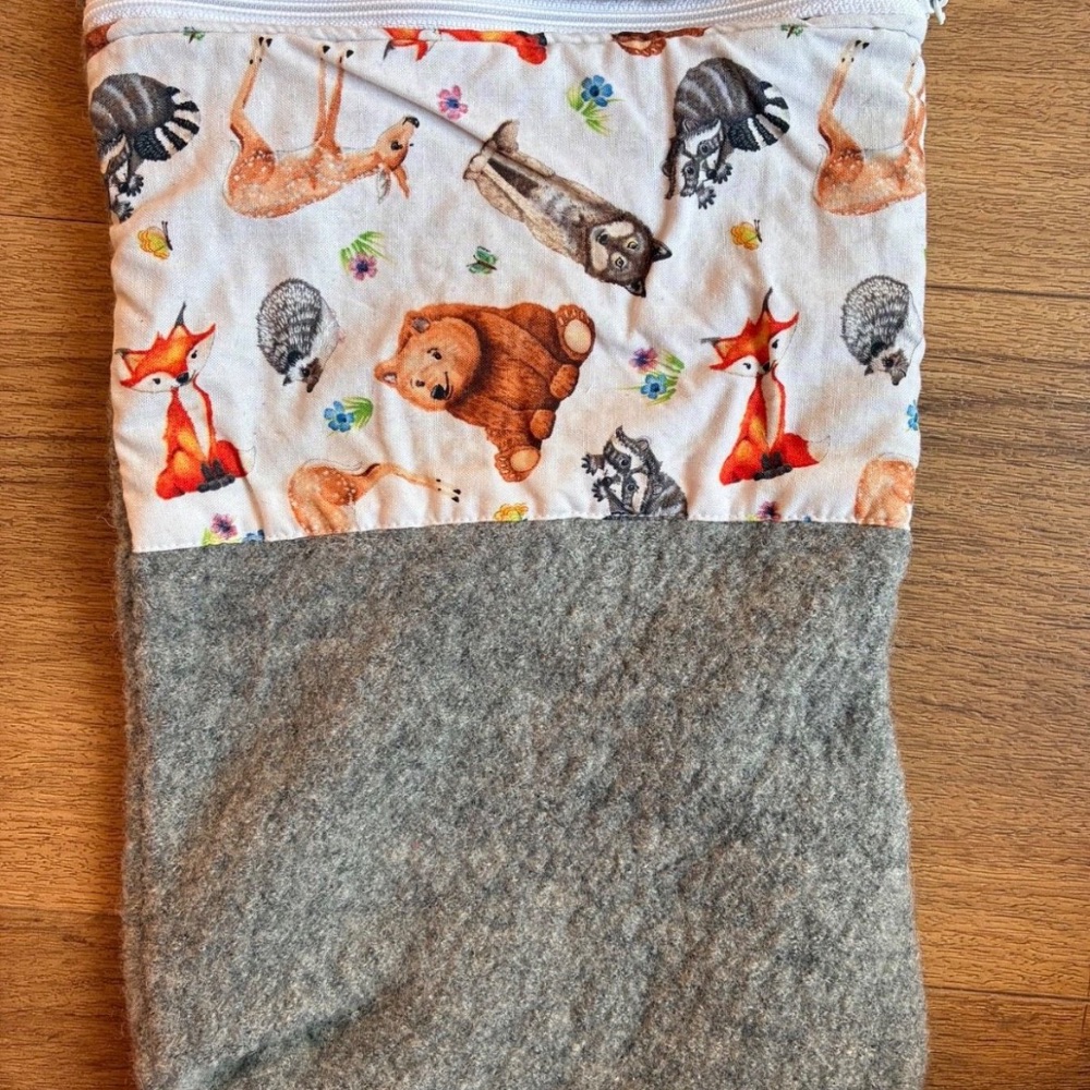 Wetbag aus Wolle mit Waldtier-Motiv für Stoffwindeln