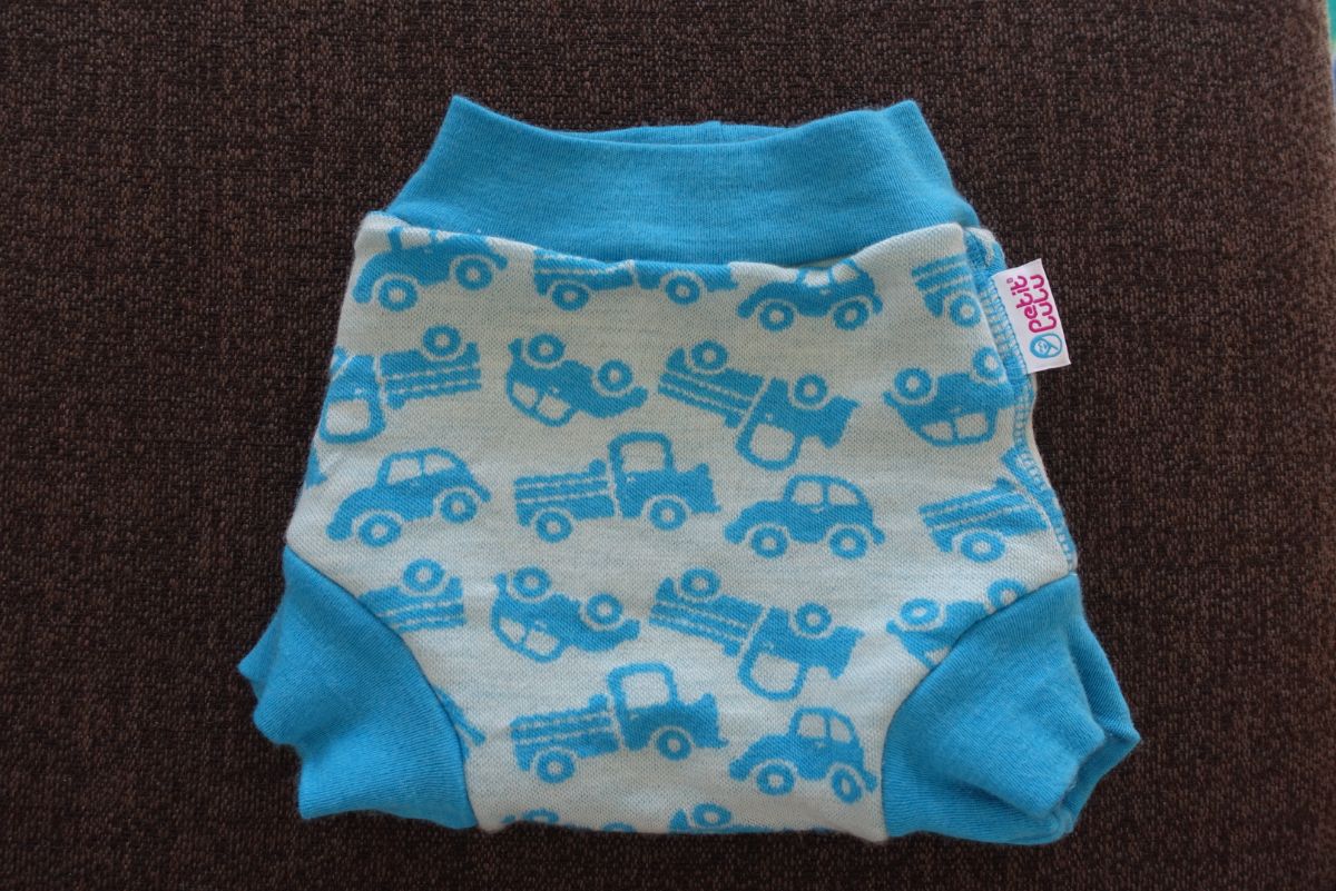 Wollüberhose von Petit Lulu in der Größe M