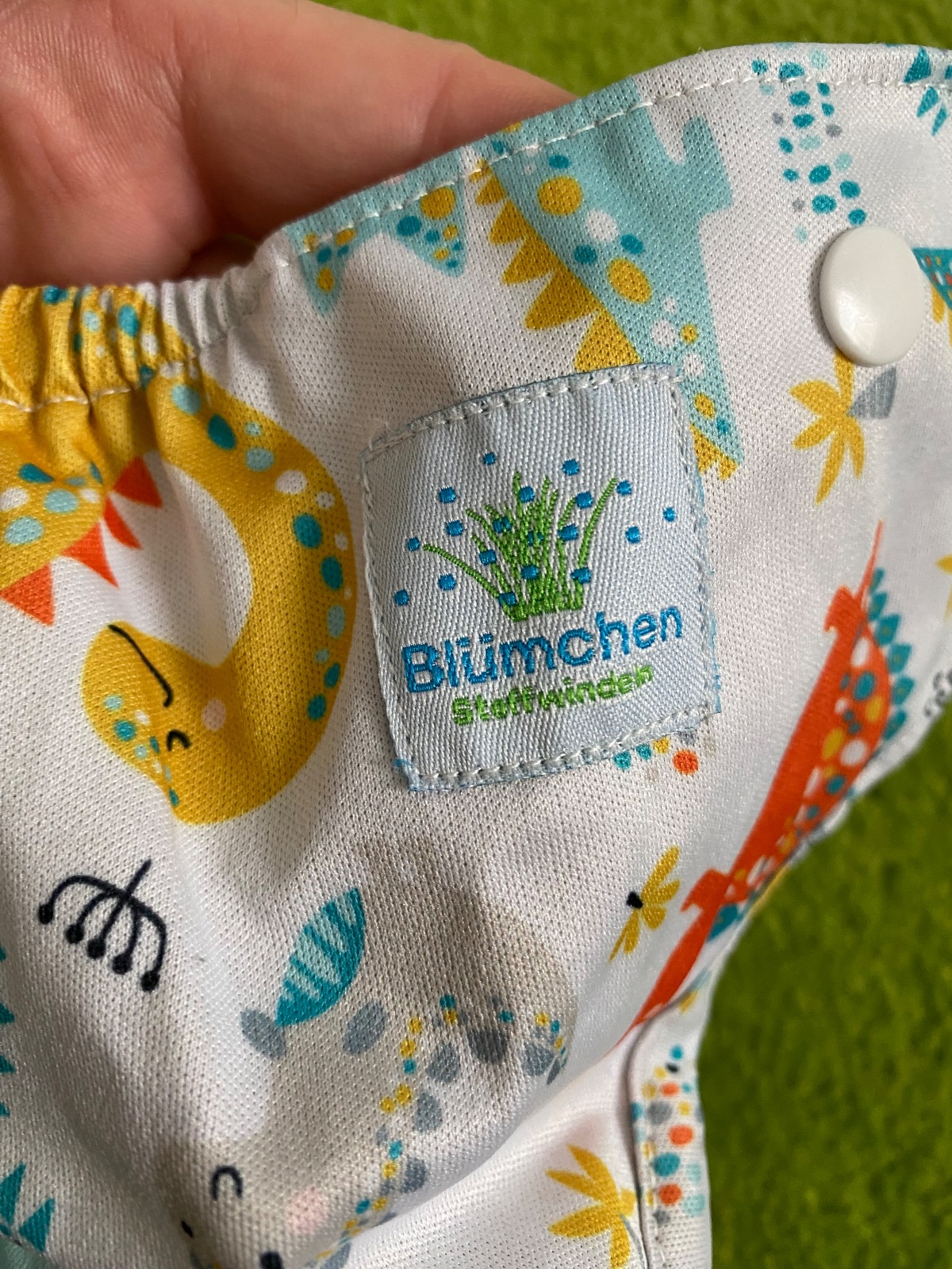 7 Blümchen Überhosen 2 Waschbeutel