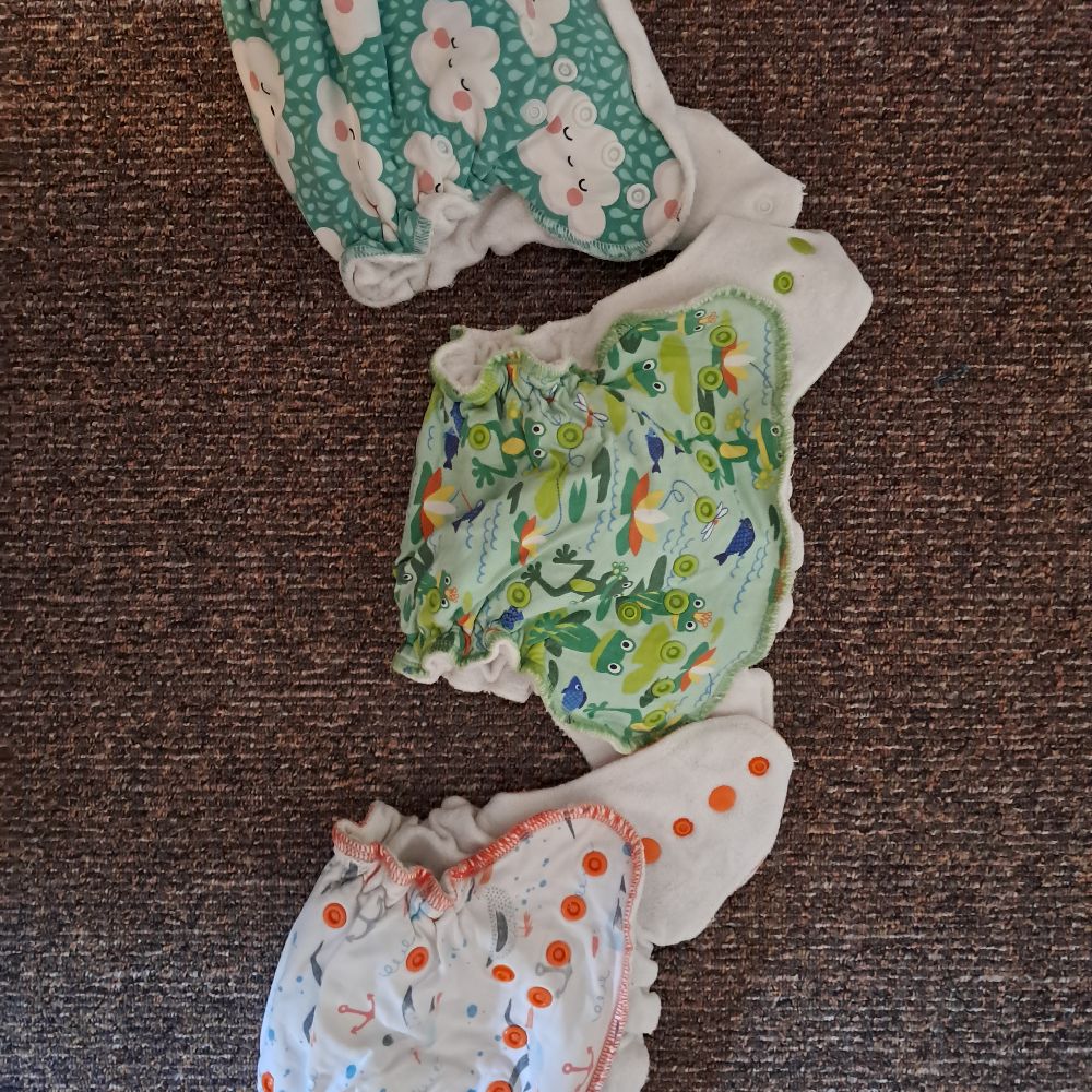 2x Höschenwindeln mit Einlage 4-15 kg